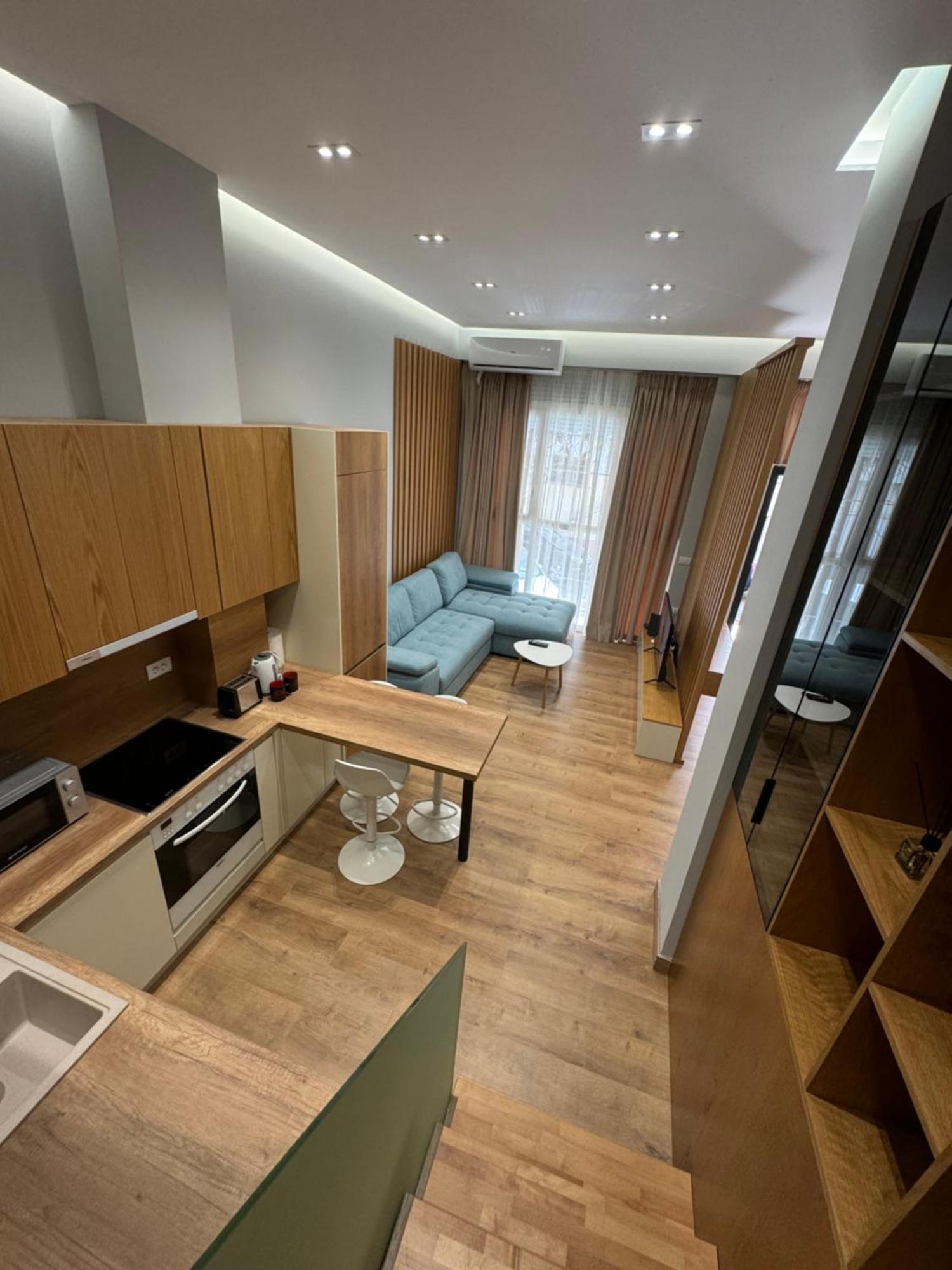 Centrepoint Stylish Apartment Tirana Exterior photo
