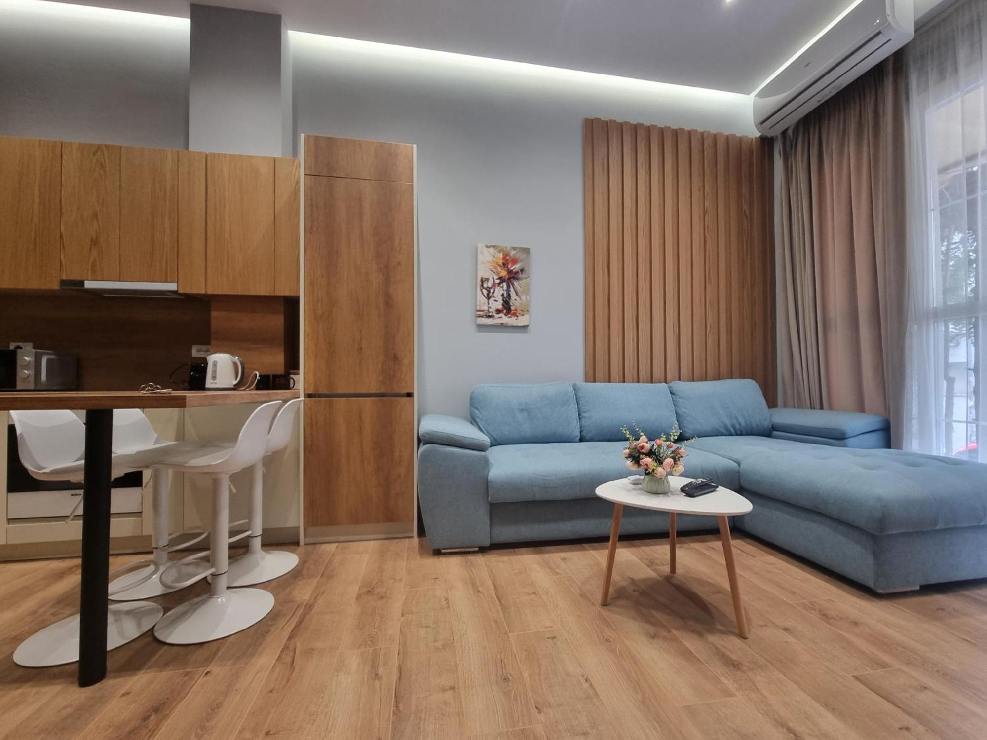 Centrepoint Stylish Apartment Tirana Exterior photo